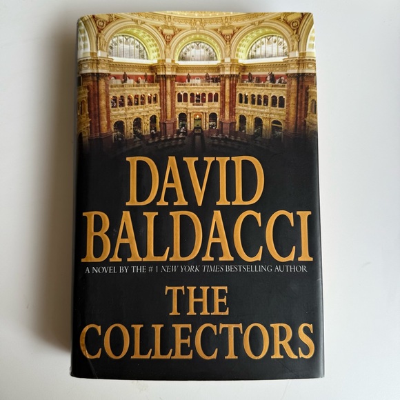 📚BUY 2 GET 1 FREE The Collectors by David Baldacci - Picture 1 of 5